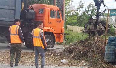 Вывоз мусора и бытовых отходов ломовозом в Тюмени