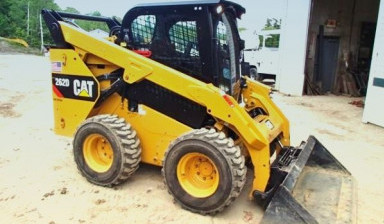 Аренда мини погрузчик CAT 242D3
