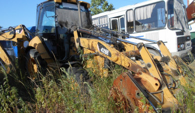 Продается экскаватор-погрузчик CAT 428E