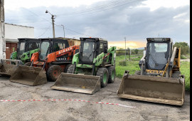 Услуги минипогрузчика bobcat( ГИДРОМОЛОТ, БУРОЯМ)