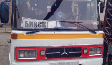 Автобус Mercedes