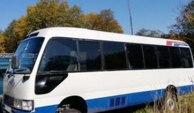 Автобус Toyota Coaster