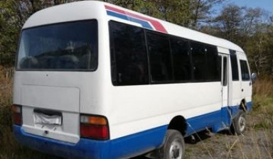 Автобус Toyota Coaster