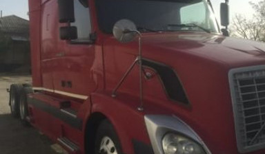 Volvo VNL
