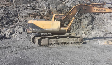 Продаю экскаватор HYUNDAI R210NLC-9 с гидромолотом