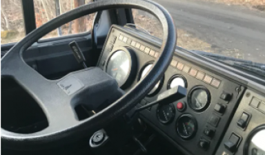 МАЗ 4744