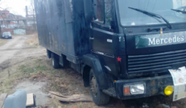 Mercedes-Benz 814