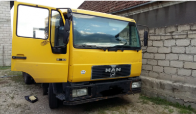 MAN 8
