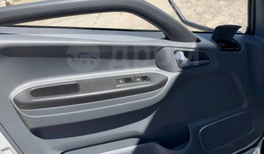 Бортовой тентованный грузовик JAC