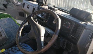 Mazda Titan