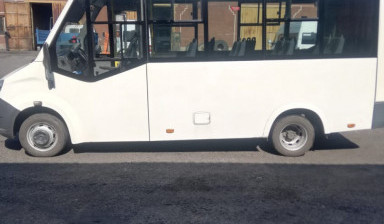 Заказной автобус для перевозок пассажиров.