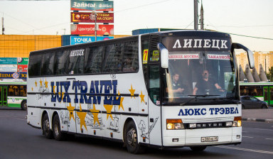 Комфортабельный автобус для перевозки пассажиров.