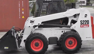 Мини-погрузчик Bobcat s220 опытный оператор