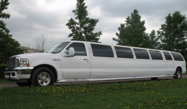 Лимузин Ford Excursion