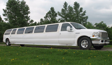 Лимузин Ford Excursion