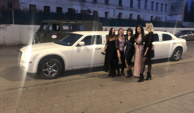 Лимузин Крайслер 300С Lux Limo
