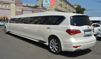 Лимузин Infiniti QX56II