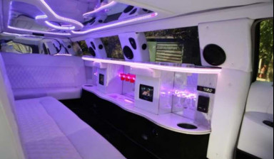 Лимузин Lincoln town car black