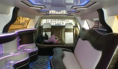 Лимузин Chrysler 300С в Вологде