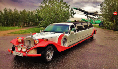 Лимузин Excalibur Phantom в Мурманске