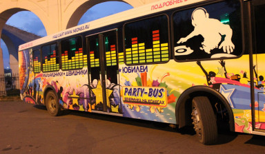 Лимузин Party Bus в Великом Новгороде