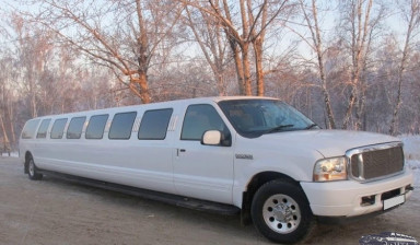 Лимузин Ford Excursion в Иркутске