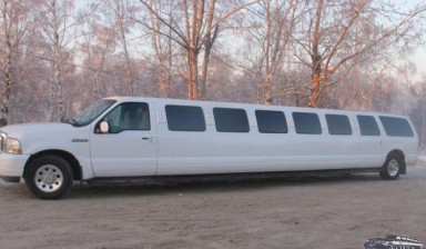 Лимузин Ford Excursion в Иркутске