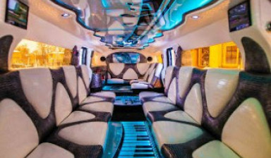 Лимузин Mega Hummer H2 в Кемерово