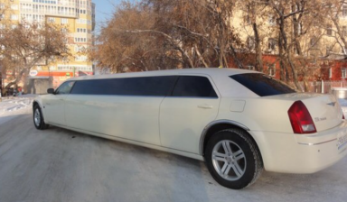 Лимузин Крайслер 300С в Омске