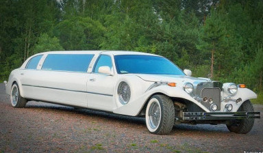 Лимузин Lincoln Excalibur в Томске