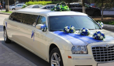 Лимузин Chrysler 300C в Абакане