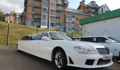 Лимузин Mercedes (Lincoln)
