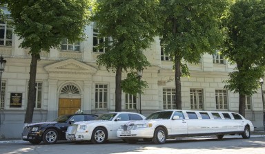 Лимузин Chrysler 300C в Ульяновске