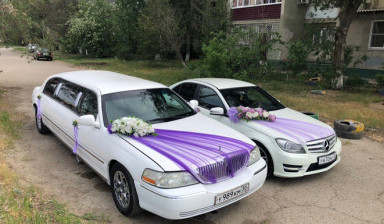 Лимузин Lincoln Town Car в Астрахани