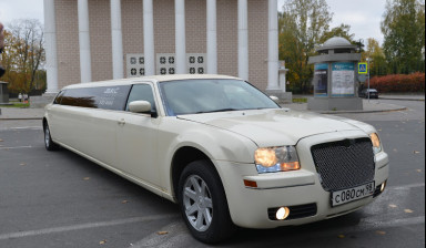 Лимузин Chrysler 300C