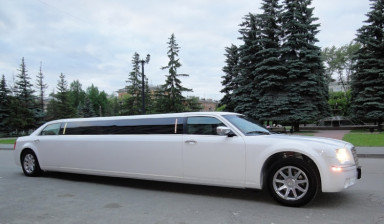 Лимузин Крайслер 300 С VIP
