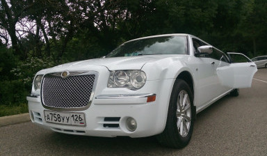 Лимузин Крайслер 300 С VIP