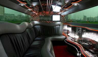 Лимузин Крайслер 300 С VIP