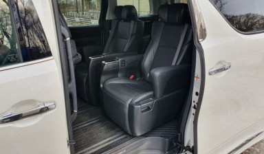 Заказ минивэна Toyota Alphard город межгород