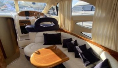 Аренда моторной яхты Azimut 39