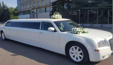 ЛИМУЗИН КРАЙСЛЕР 300С