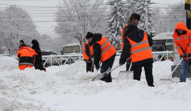 Ручная Чистка снега уборка территории Омск