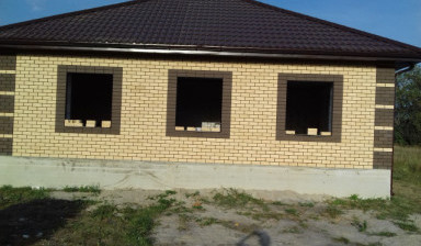 Бригада строителей в Липецке