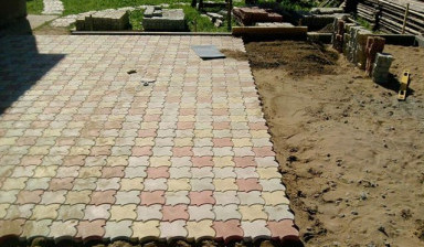 Укладка брусчатки,газон