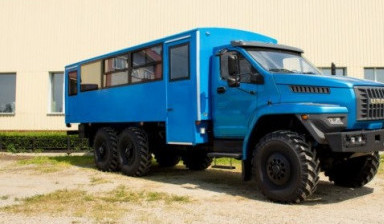 Вахтовый автобус Урал