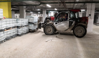 Manitou. Услуги телескопического погрузчика.