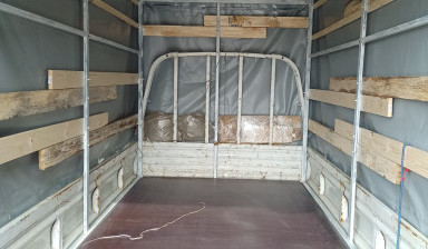 10 кубов , до 1.5 тонны, центр. Грузоперевозки.