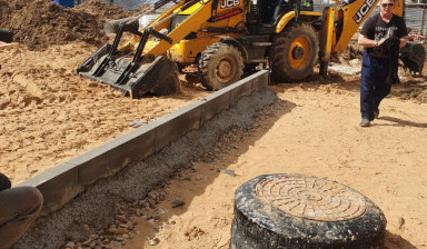 JCB экскаватор погрузчик. Планировочные работы.