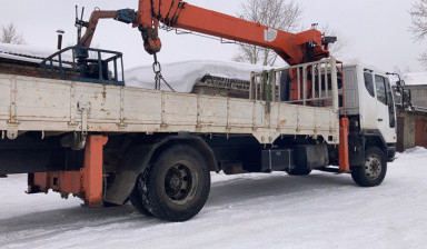Кран-манипулятор с люлькой автовышки.