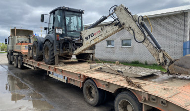 Экскаватор погрузчик. Автопарк спецтехники.